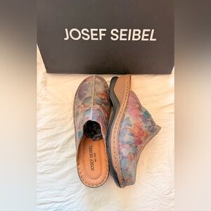 Josef Seibel Women's Floral Mules - Multicolor